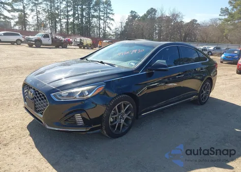 2018 Hyundai Sonata Sport 2.0T z USA, uszkodzony, nr VIN 5NPE34AB7JH667897